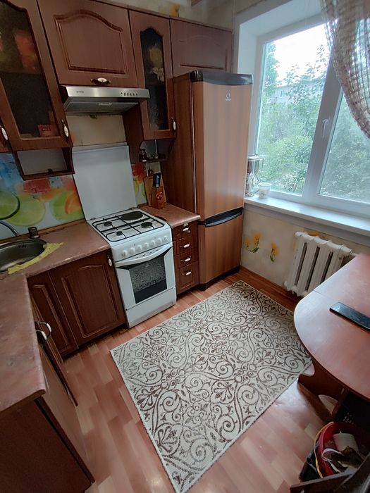 Продается 3-комн (6-11, 2 эт)