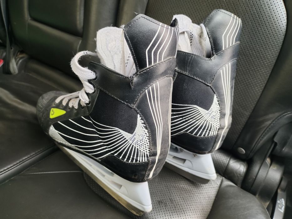 Коньки профессианальные