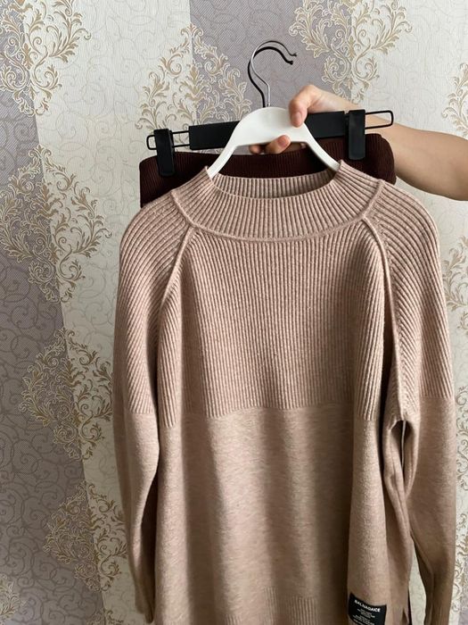 Продом кофту, костюм, юбку