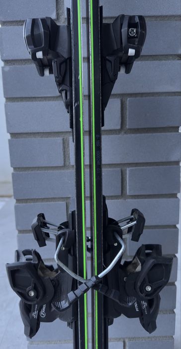 Schiuri HEAD KORE 105 freeride all-mountain stare foarte bună
