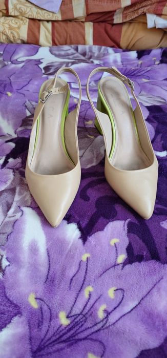 Sandale dama Epica Made in Brazil, crem cu toc verde, masura 40