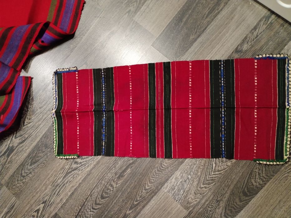 Носии от Тракия от ръчно тъкани платове автентични.