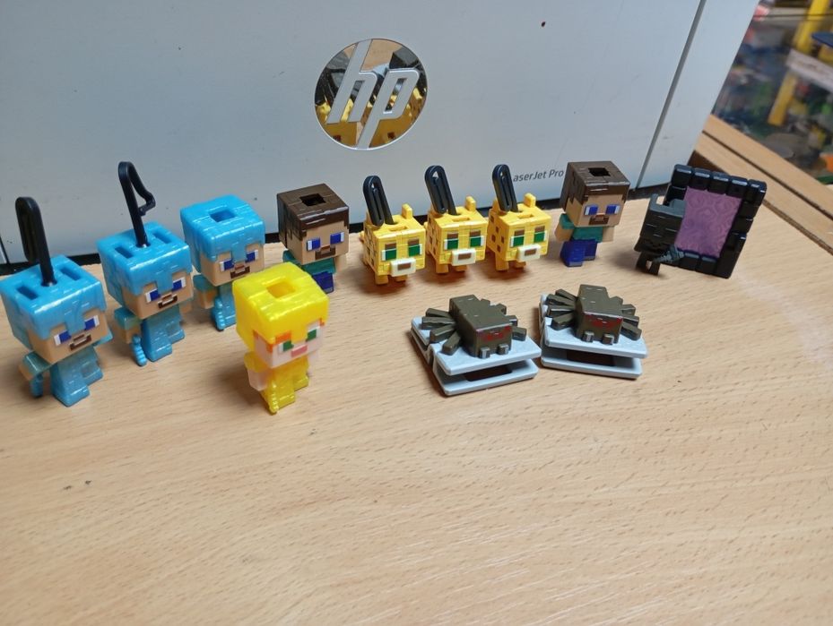 Играчки MineCraft и други