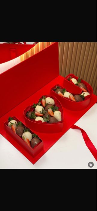 Коробки Алматы клубника в шоколаде