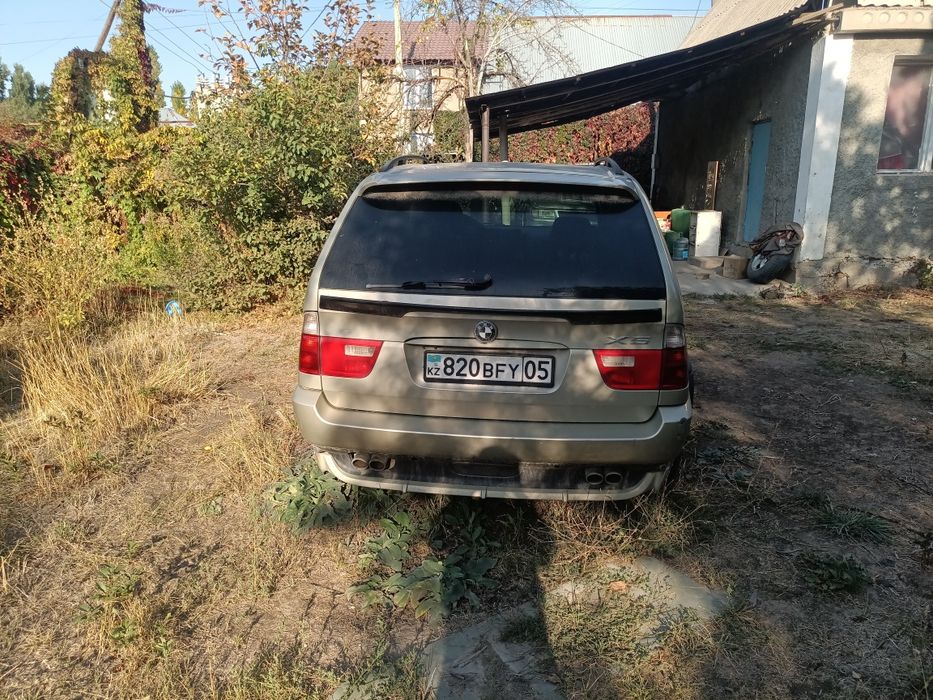 Продам BMW X5 3.л. 2002 года