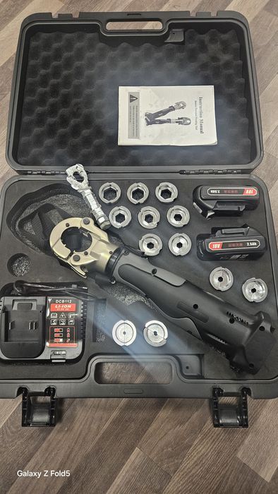 Хидравлична преса за кербоване на кабелни обувки  на батерии от 10-30