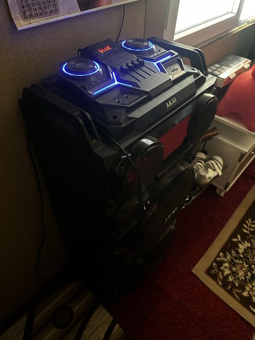 Караоке тонколона Akai