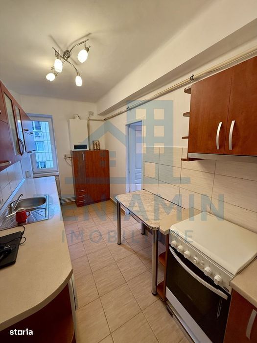 2 camere - 55mp - etaj 3 - centrala proprie - parcare - Central