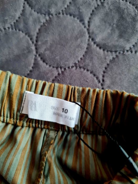 Пола панталонки за 10 години на Zara