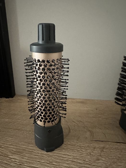 Perie rotativa Babyliss style pro AS965E, 1000E, tehnologie ionica