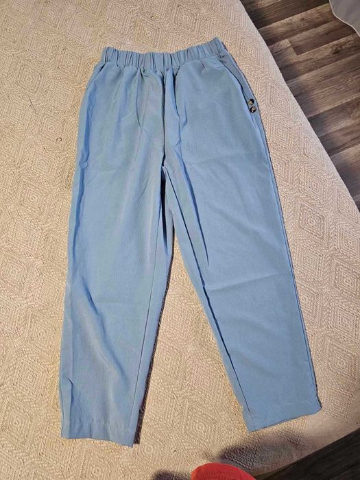 Дамски панталон чисто нов .