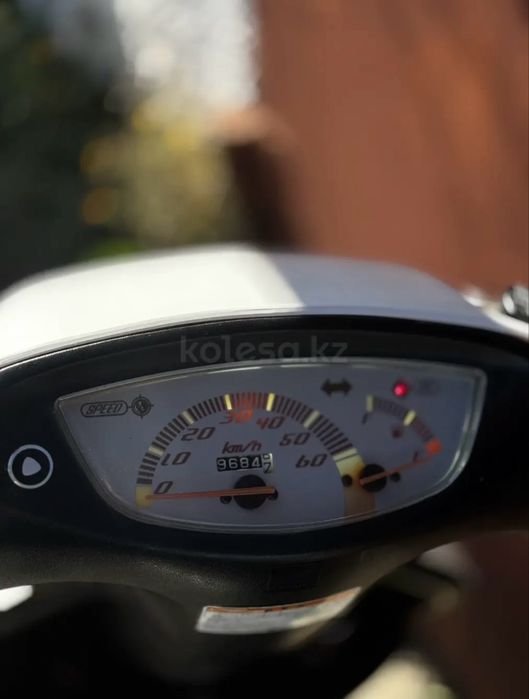 Скутер Honda Dio 35ZX