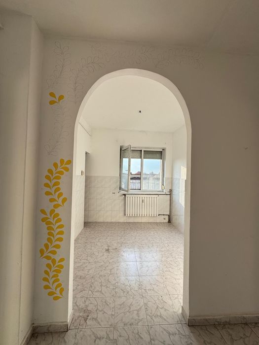 Vând apartament 3 camere ultracentral