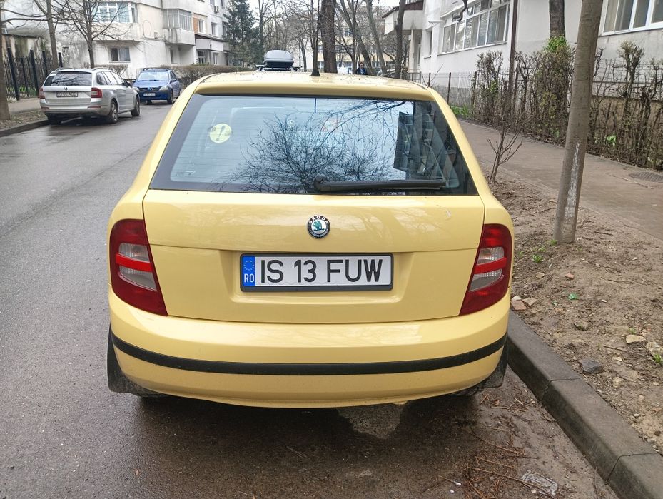 Vând Skoda Fabia
