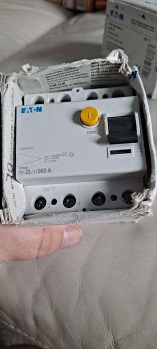 Sigurante electrice,dibluri ,dibluri metalic profesionale