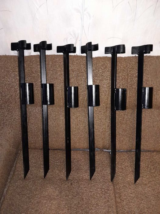 Рибарски стойки за сом щука и подходящи за риболов на река Дунав.