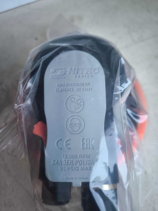 nitro vacuum ns6v Машина за шлайфане на въздух, нова не е ползвана.