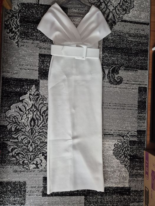 Rochie lunga alba