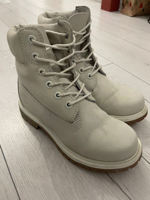 Ghete Timberland cu șireturi