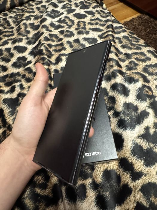 Vând Samsung S23 ultra