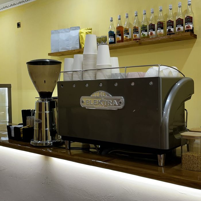 Кофемашина сатылады.