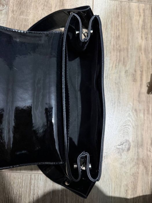 сумки GUESS, Vivienne Westwood