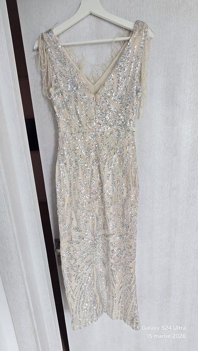 Rochie eleganta cu paiete