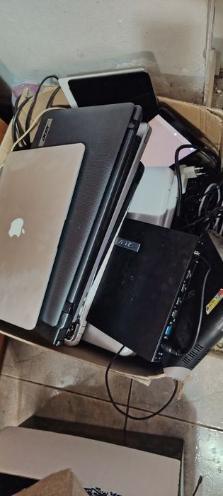 Laptopuri încărcătoare