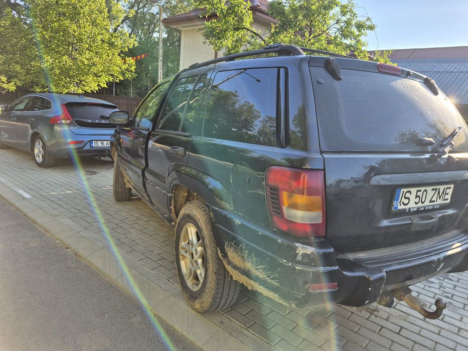 Vând Jeep Grand Cherokee, an 2003