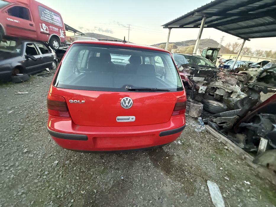 Голф 4 1.4 75кс 2000 г на части