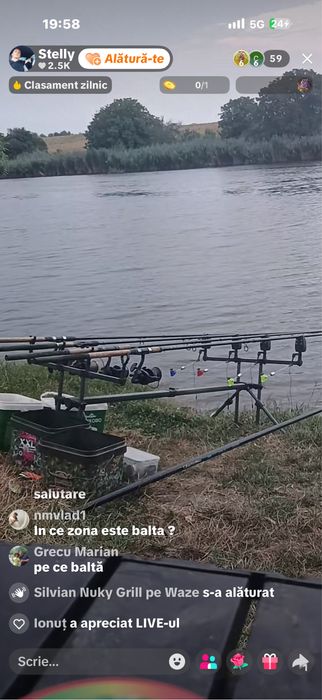 Scule pescuit la crap, Lansete telescopice, Mulinete, 2 undite carbon, 2 scaune umbrela rod pod pret toate 3000 lei