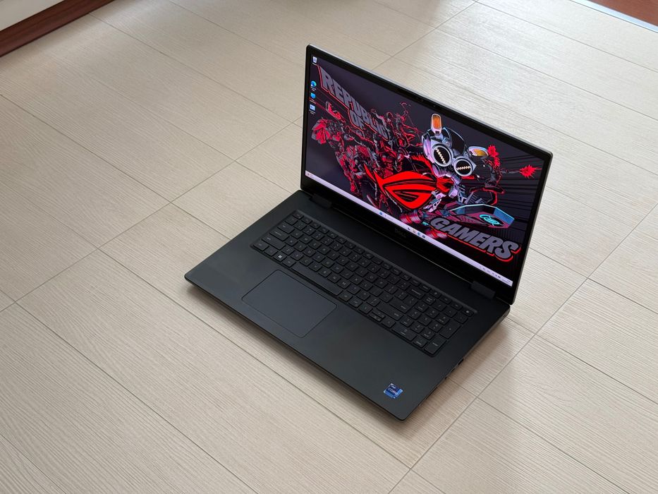 Топ Лаптоп 17.3’FHD IPS RTX A3000 12GB Dell Precision 7770 Core i9-12950HX 64GB DDR5  512GB SSD
