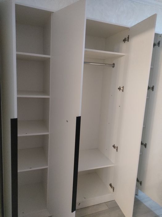 4 дверные шкафы по 85000