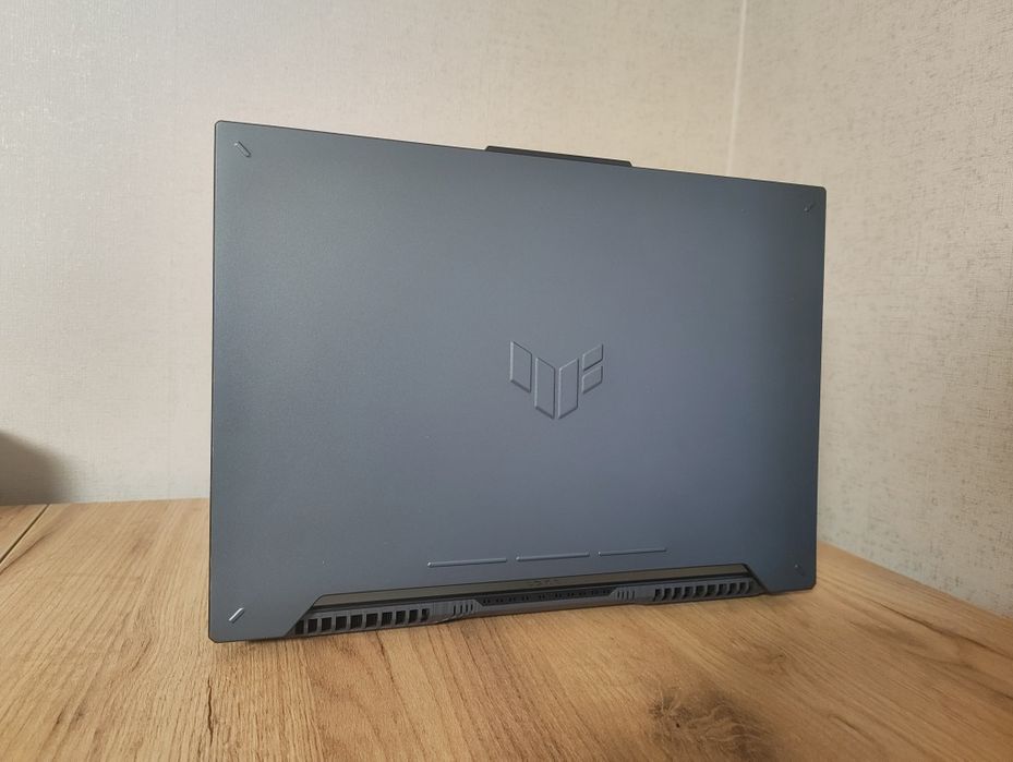 Asus TUF A15 в идеальном состоянии