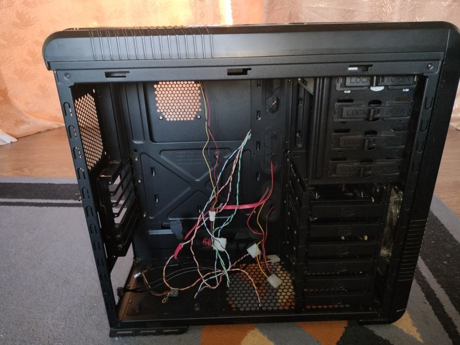 Продам корпус CoolerMaster SpeedDemon