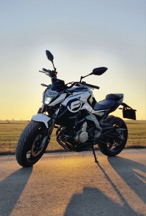 CF MOTO 650 NK  an 2021