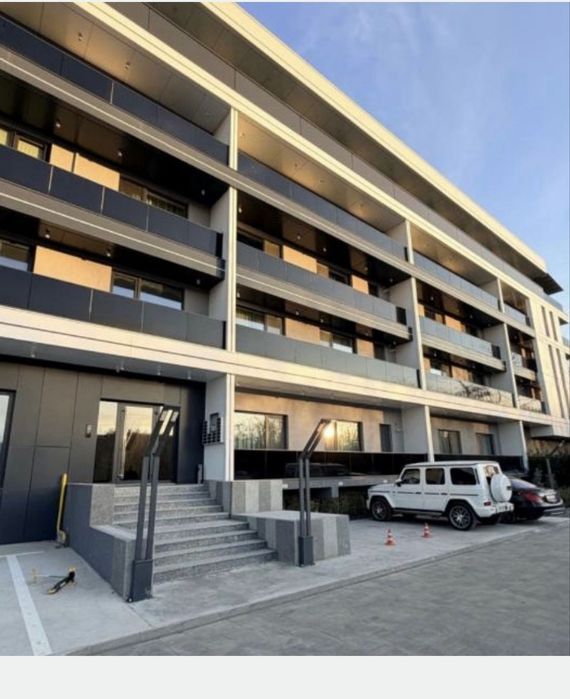 Apartamente 3 camere bloc nou