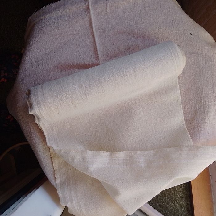 Тънко ленено платно