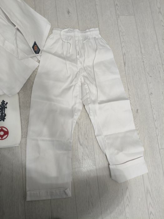 Продам новый комплект для карате