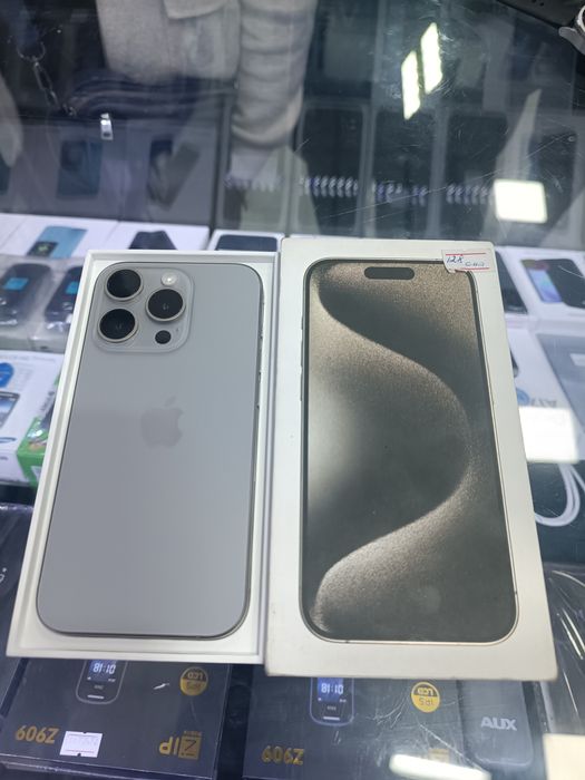 Iphone 15 pro 128gb org ekran qoʻyilgan ozgina palasa bor