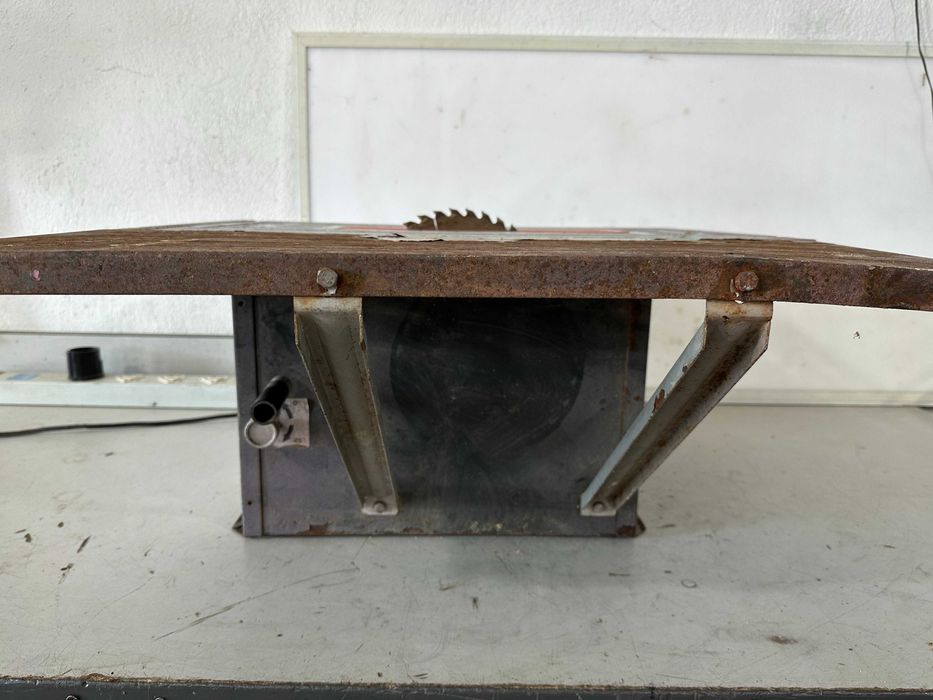 Циркуляр за дърво - Pro 1500 W