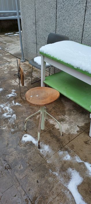 Четирикрако въртящо се столче