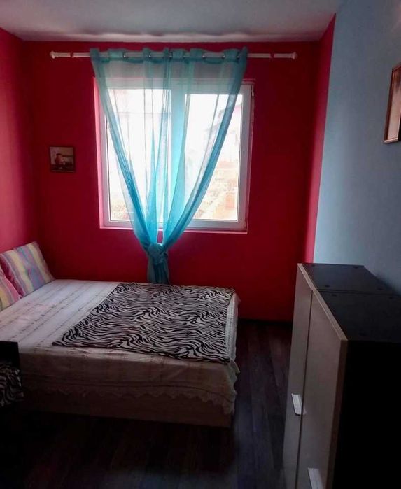 Дава се под наем Тристаен апартамент в Бургас, Сарафово - 100 кв.м за 153 € - Снимка #2