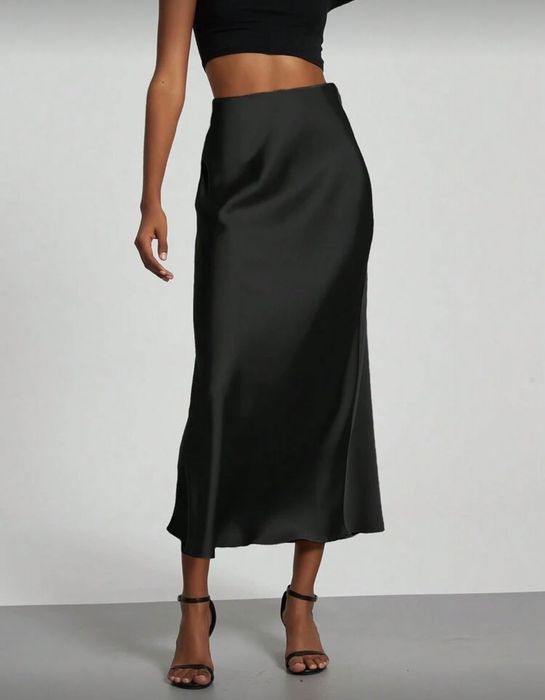 Дамска сатенена пола