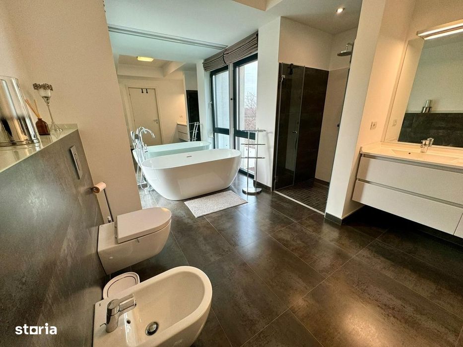 Vila complex privat Erou  Iancu Nicolae