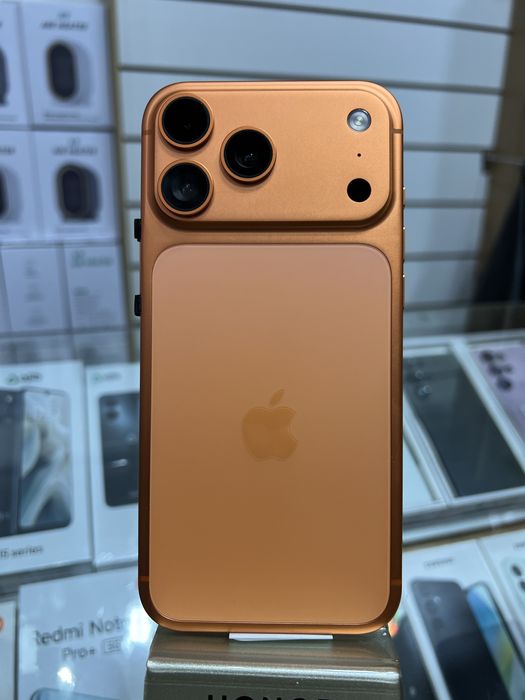 Iphone 17 pro Emeykadan otgan 1ga 1 boladi