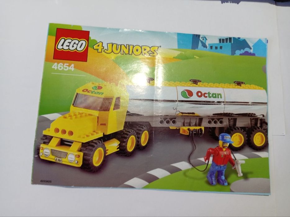 LEGO 4654 Бензовоз Octan