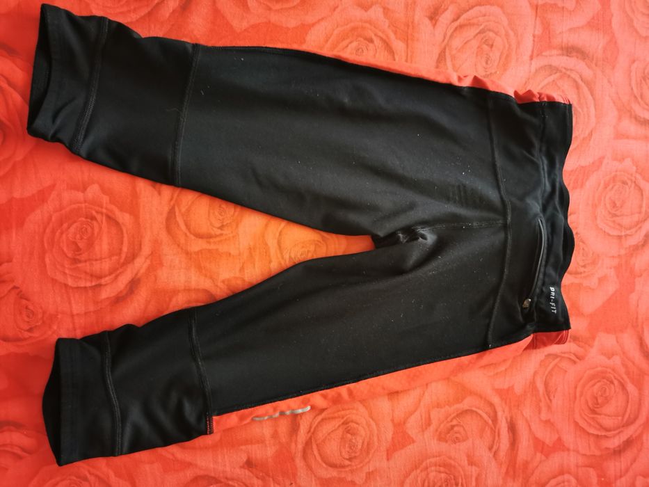 Pantaloni scurti dama Nike dry fit Xs/158