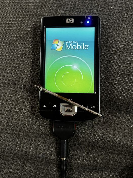 Джобен компютър HP iPAQ
