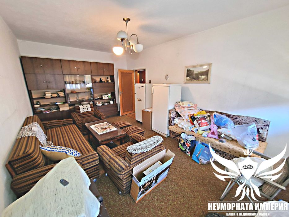 Дава се под наем Четиристаен апартамент в Асеновград - 105 кв.м за 354.96 € - Снимка #1